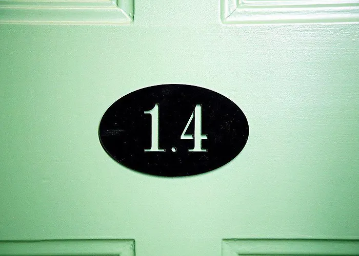 29 Madeira Hostal Funchal (Madeira)